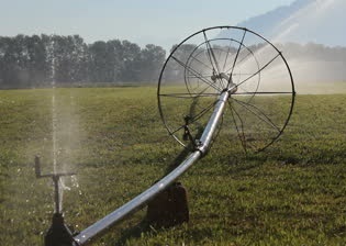 Способы применения воды в сельском хозяйстве - основные группы сельскохозяйственного водоснабжения